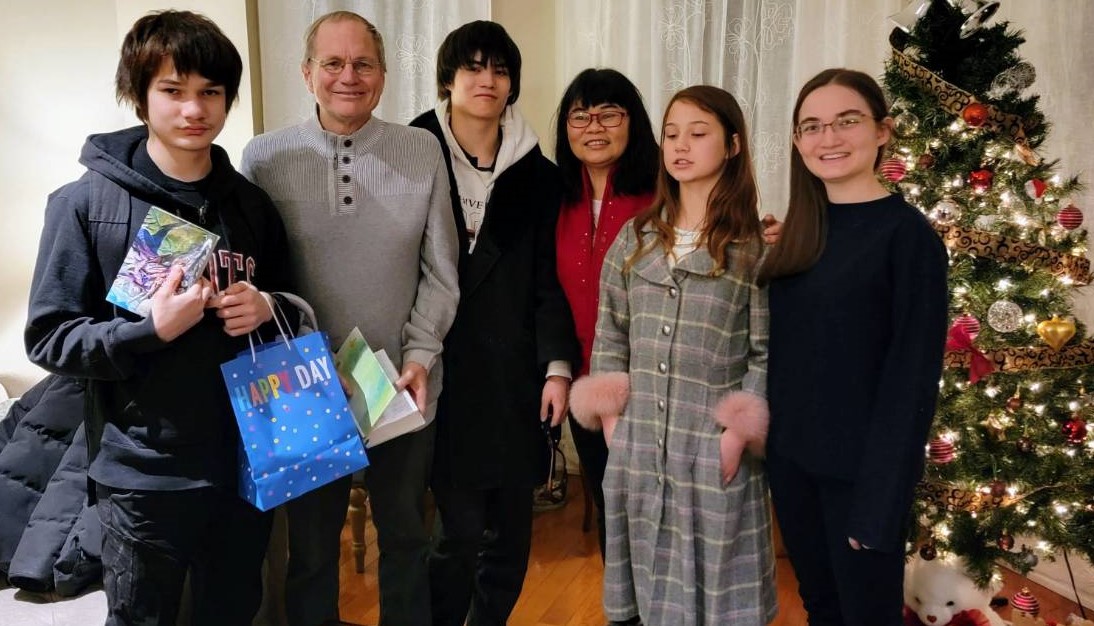 White Family: Christmas at David & Sheila Wang's house